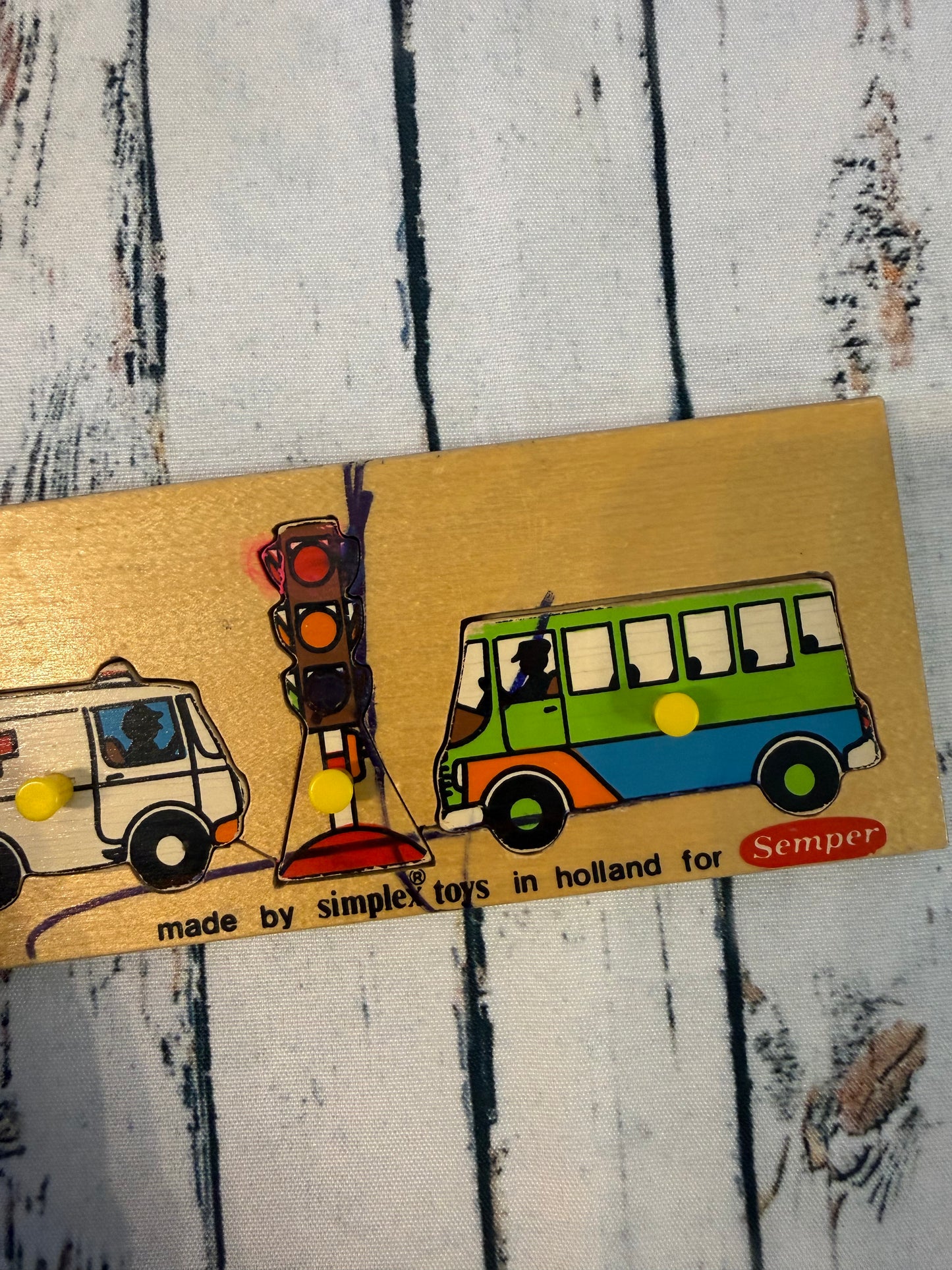 🚒🚑 Retro transporto priemonių dėlionė