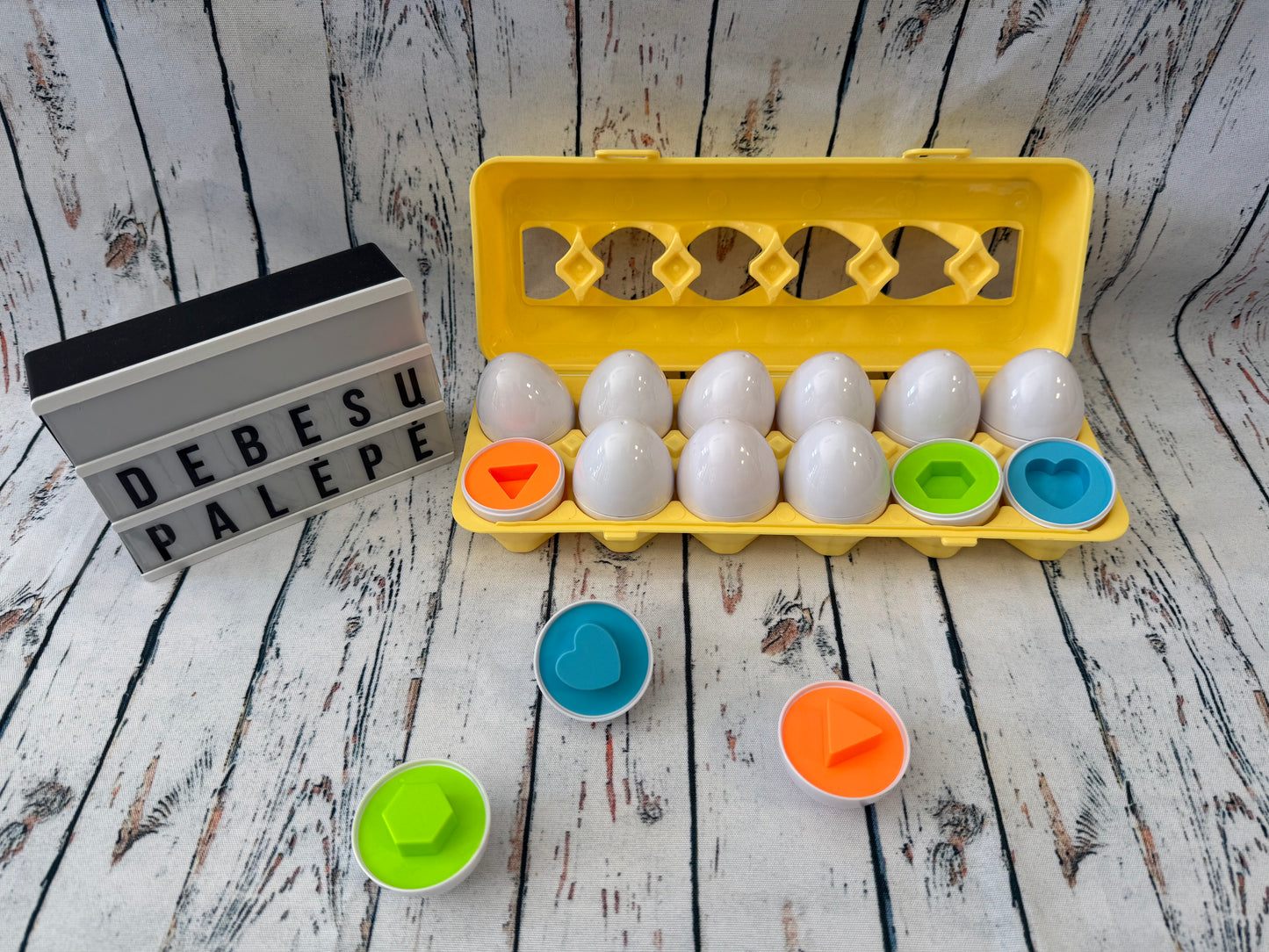 🥚🧩 Lavinamasis kiaušinukų rūšiavimo žaidimas