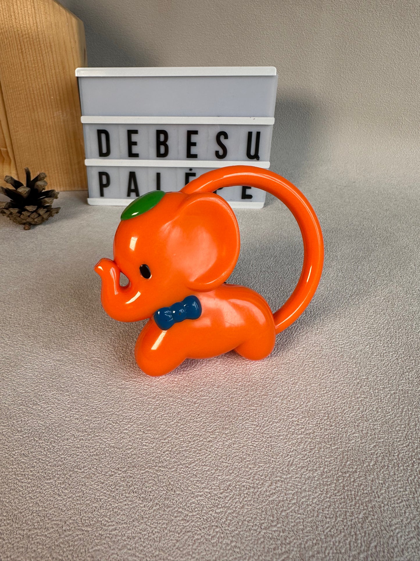 Lavinamųjų žaisliukų rinkinys "Barškučių draugija mažiesiems 🐘🌸"