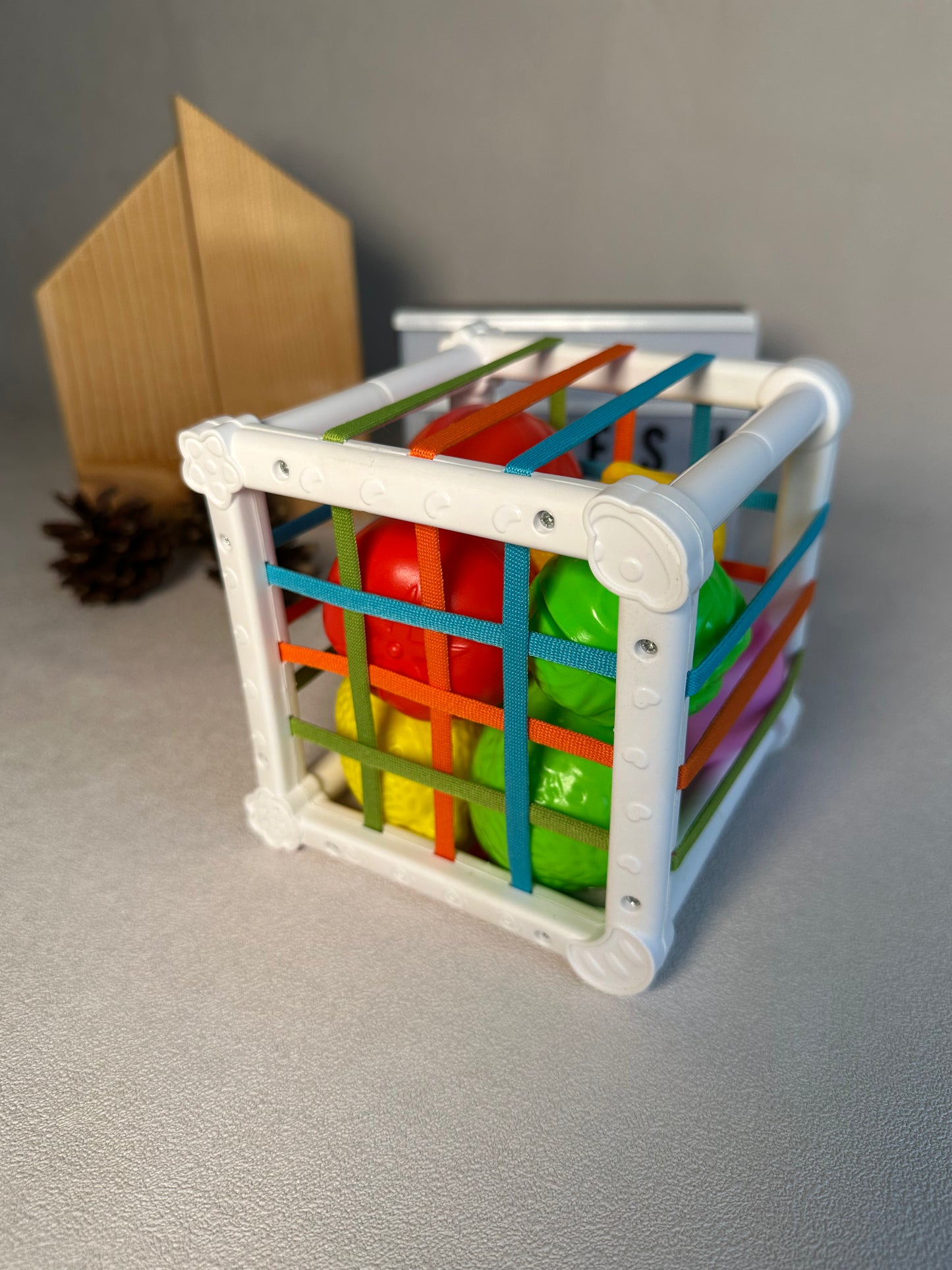 🧺 Sensorinis kubas su vaisių ir daržovių rinkiniu (nuo 12 mėn.)