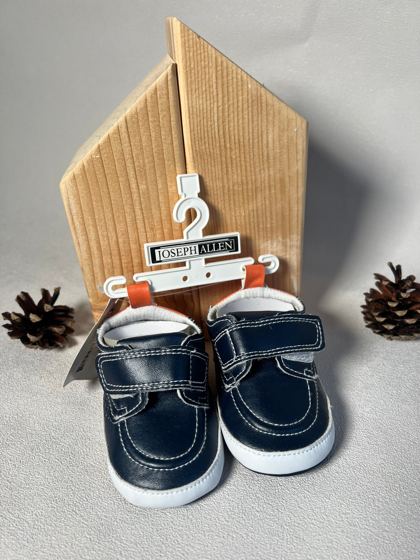 Batukai kūdikiui Joseph Allen