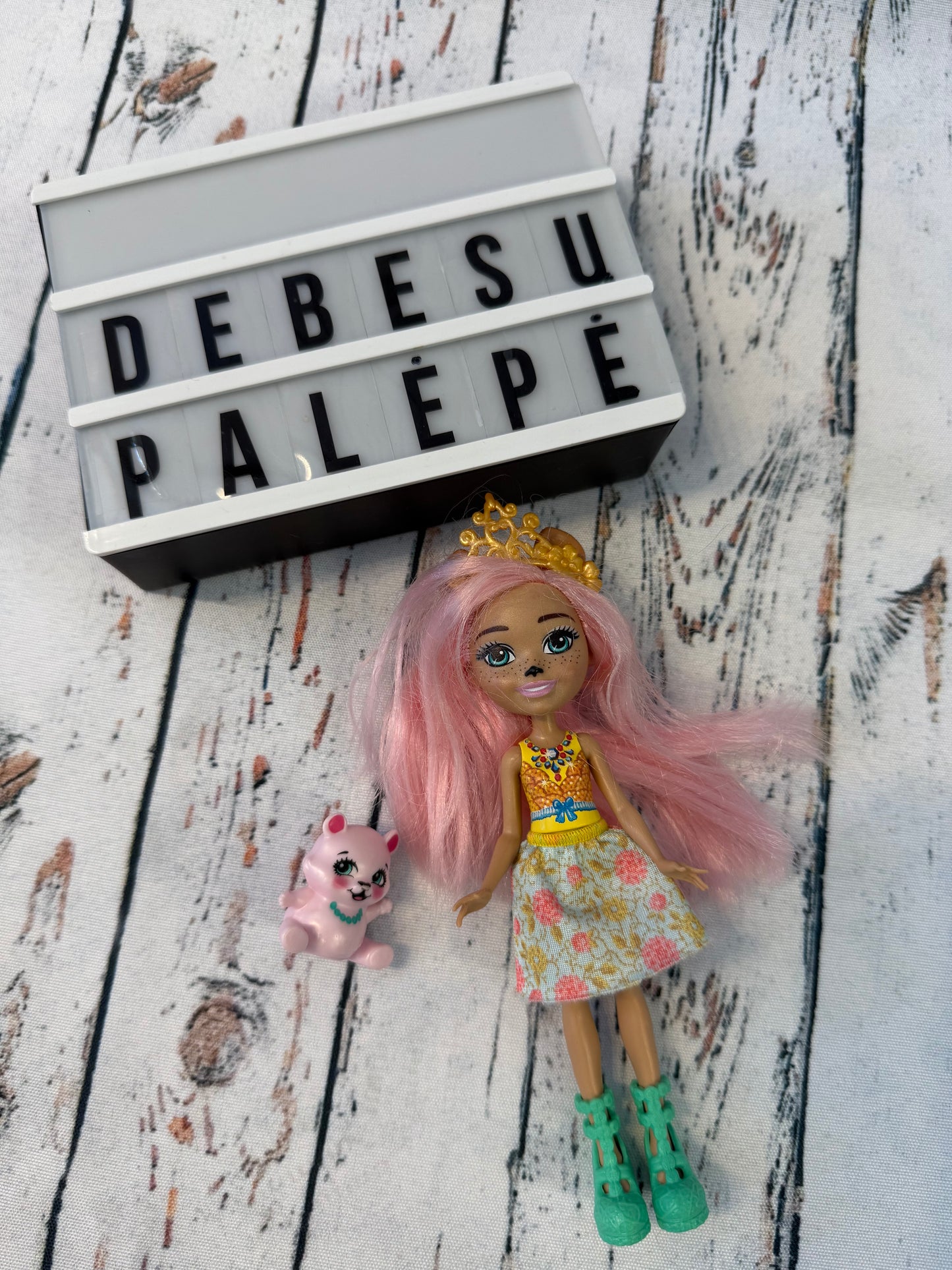 👑🩷 Enchantimals princesė su draugu