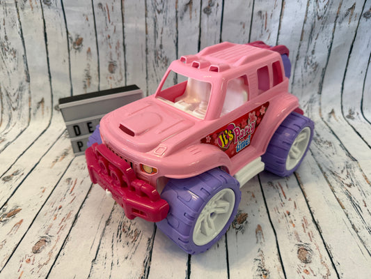 🚙💖 Rožinis nuotykių visureigis