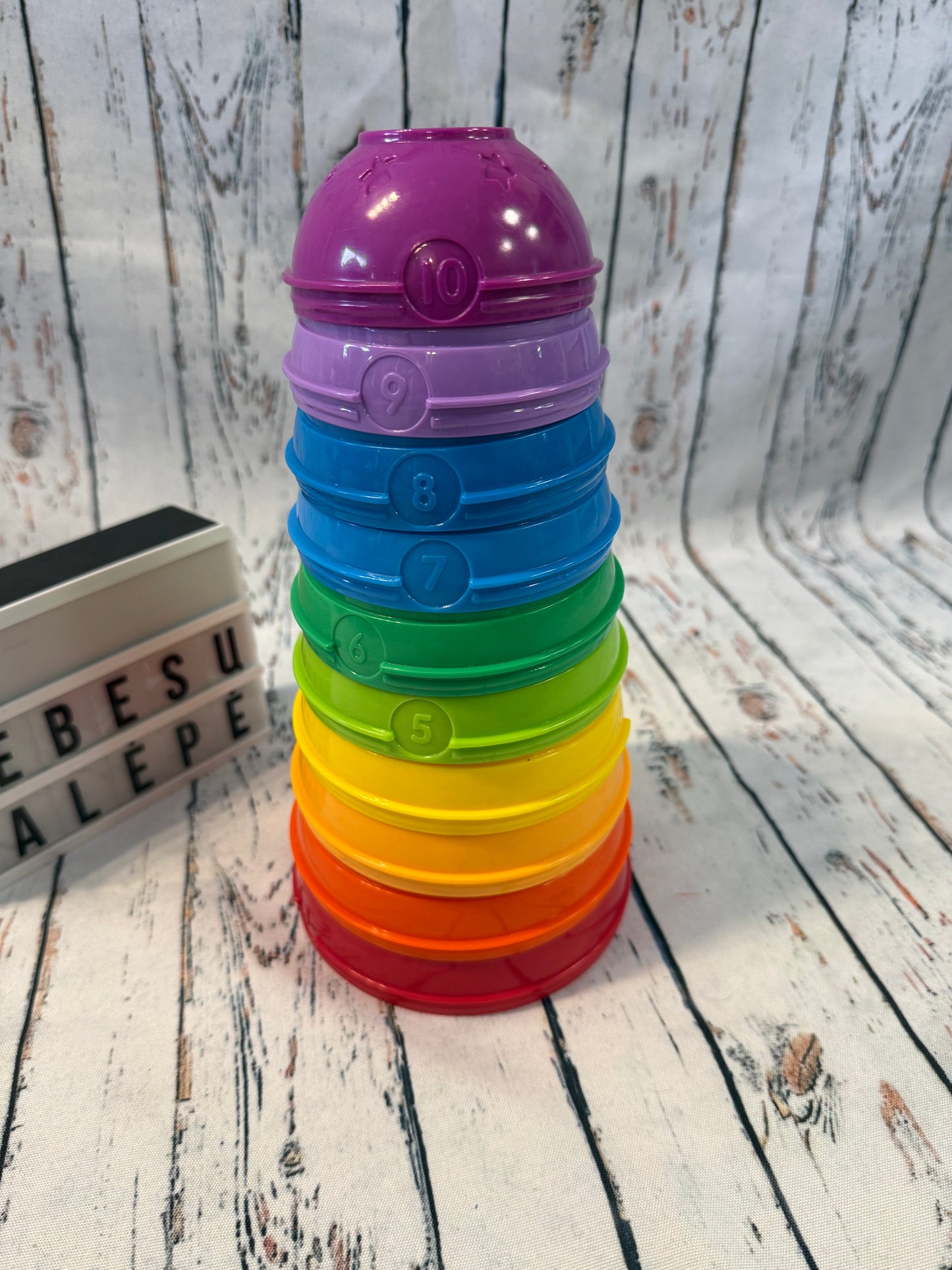 🌈🔢 Spalvota skaičių piramidė