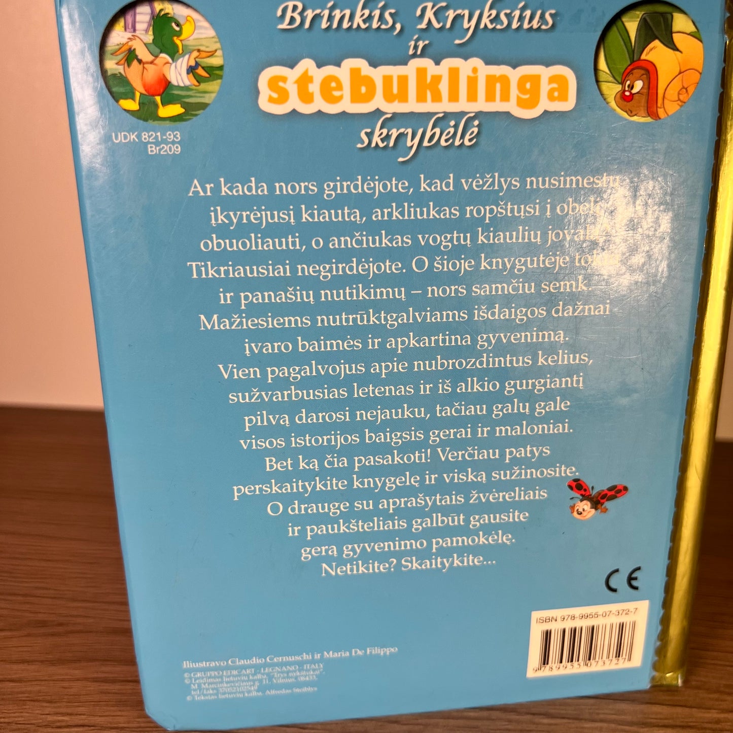 Knyga Brinkis ir kryksius ir stebuklinga skrybėlė