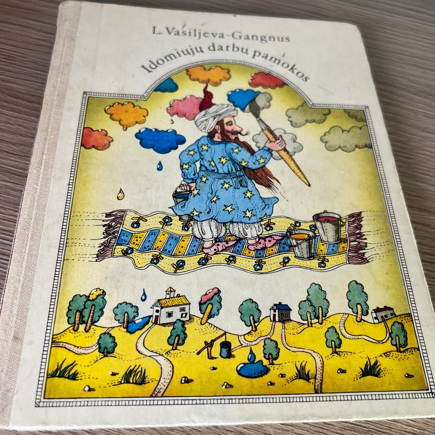 Knyga Įdomiausių darbų pamokos