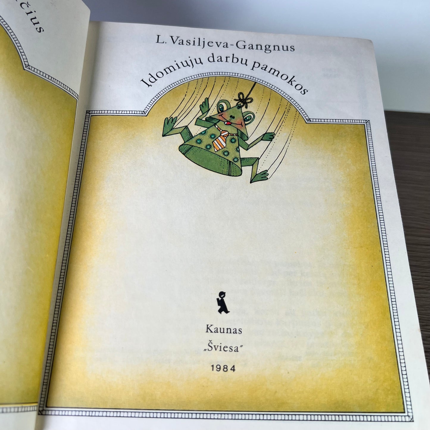 Knyga Įdomiausių darbų pamokos