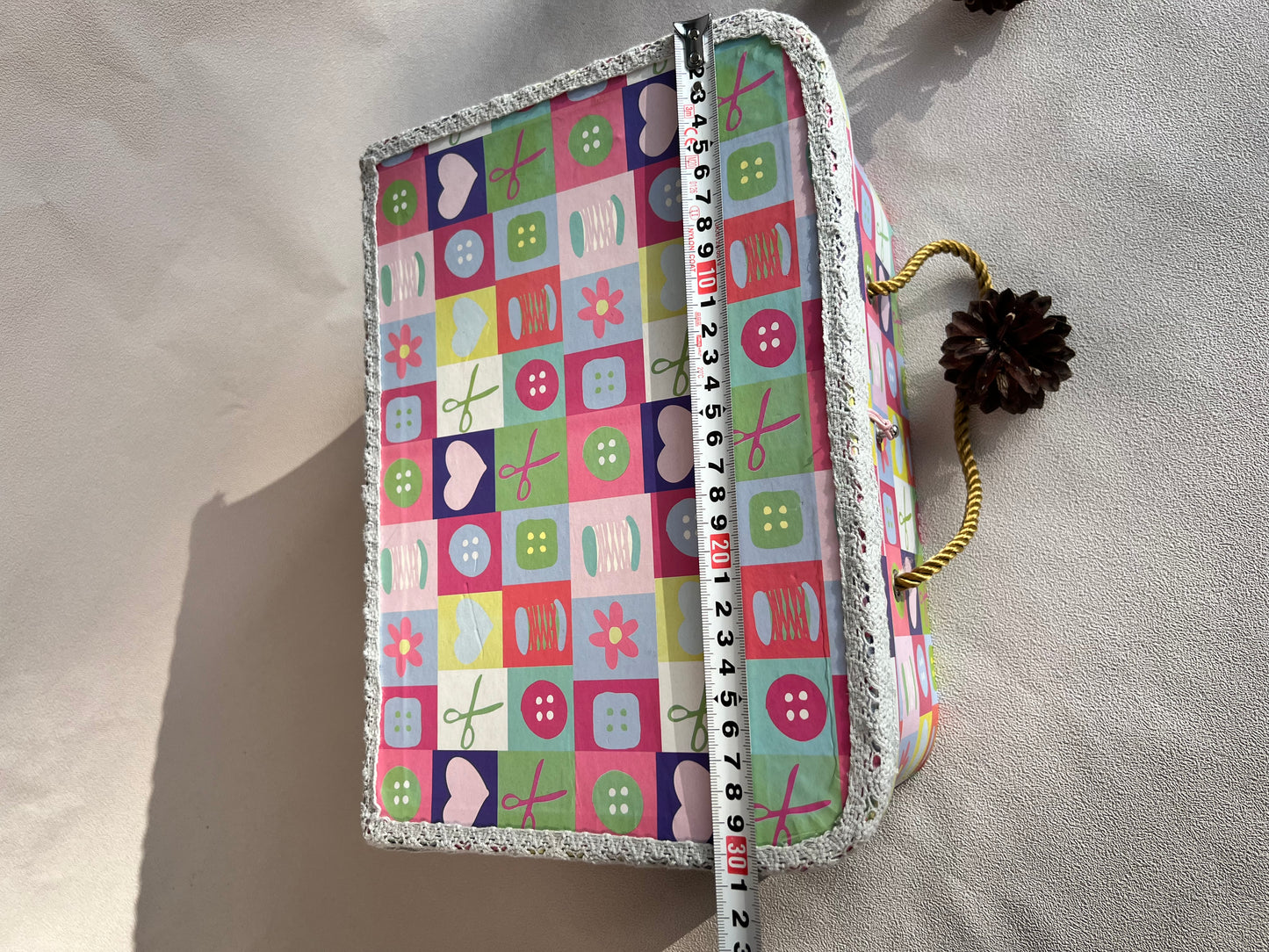 Lagaminėlis su rankų darbo triušiu