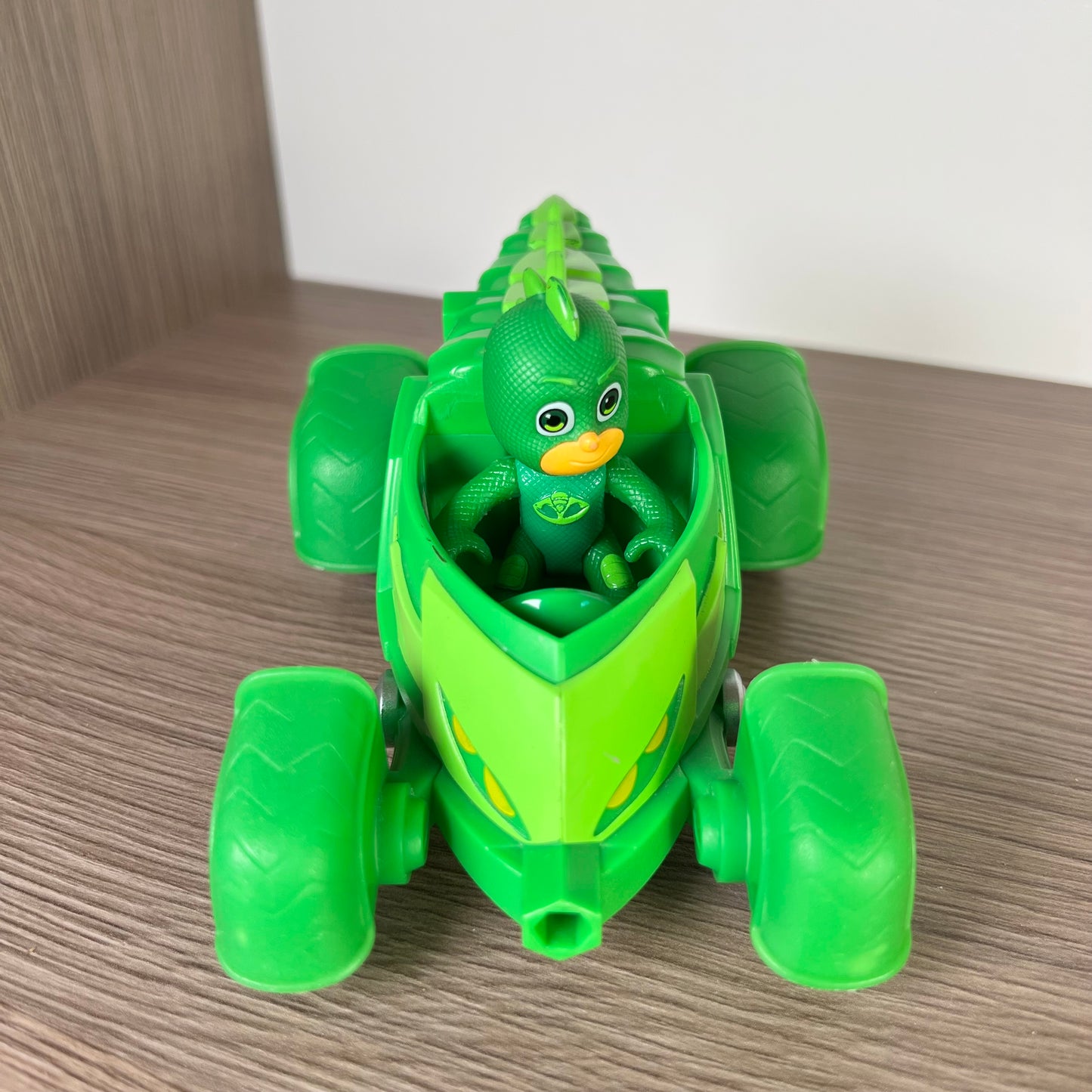 Mašinėlė PJ masks su herojumi, Gekko