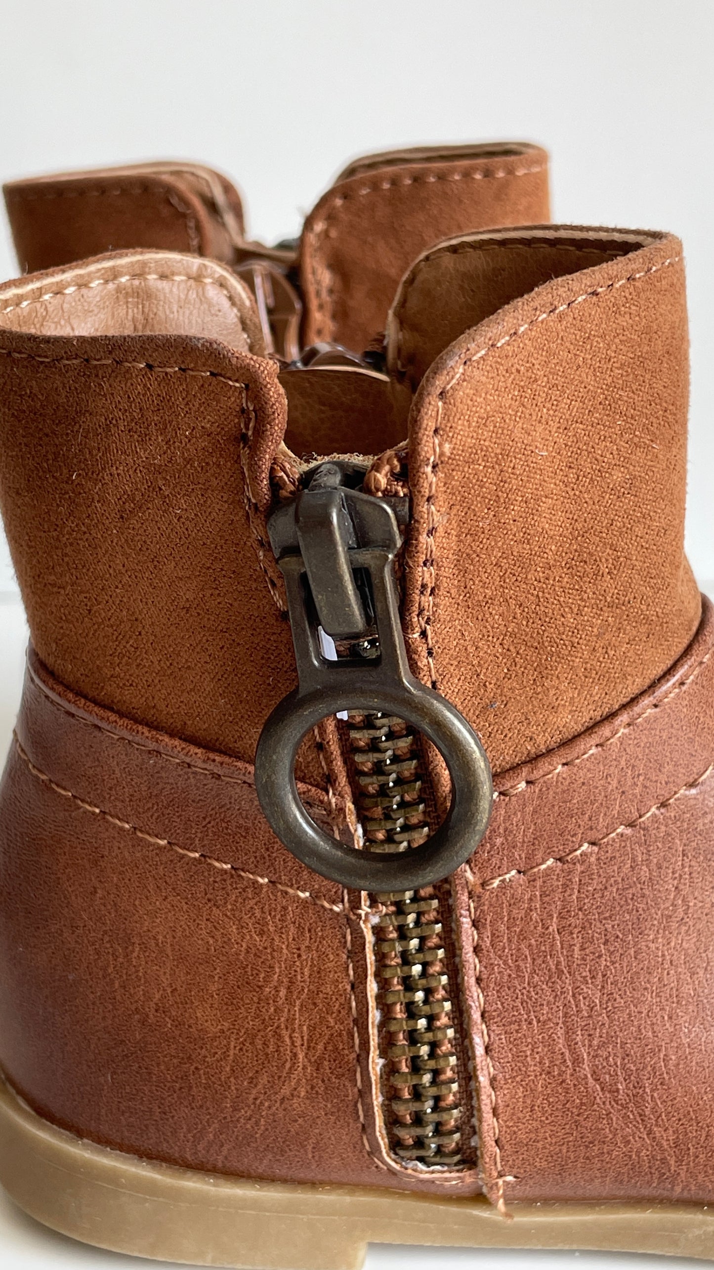 Aulinukai Riverisland