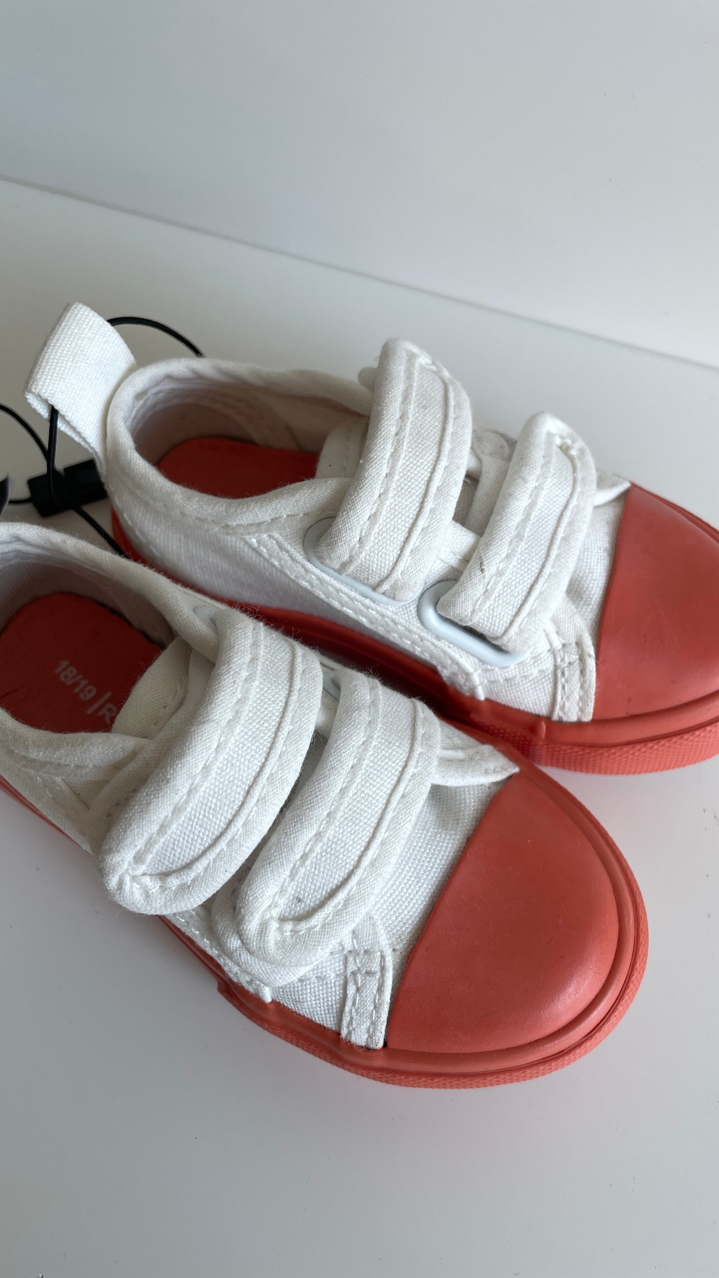 Laisvalaikio batai Reserved