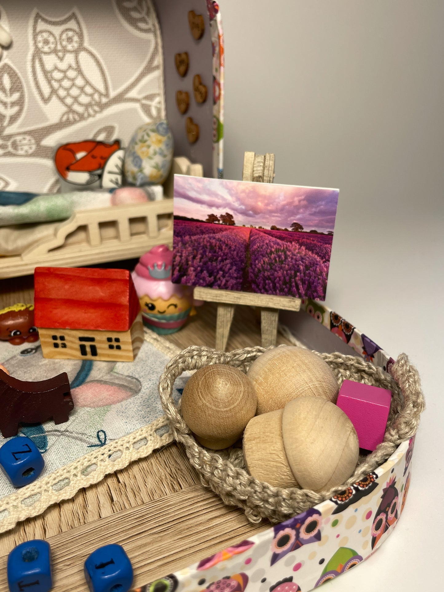 Lagaminėlis su lėlyte