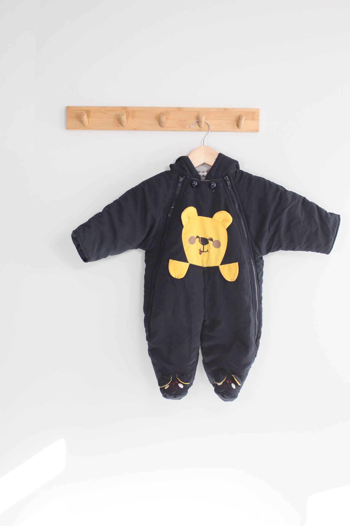 Kombinezonas Different